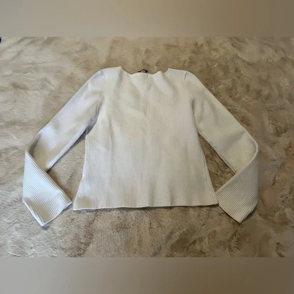 *NWT* House of Harlow 1960 white sweater size XL - Picture 2 of 6